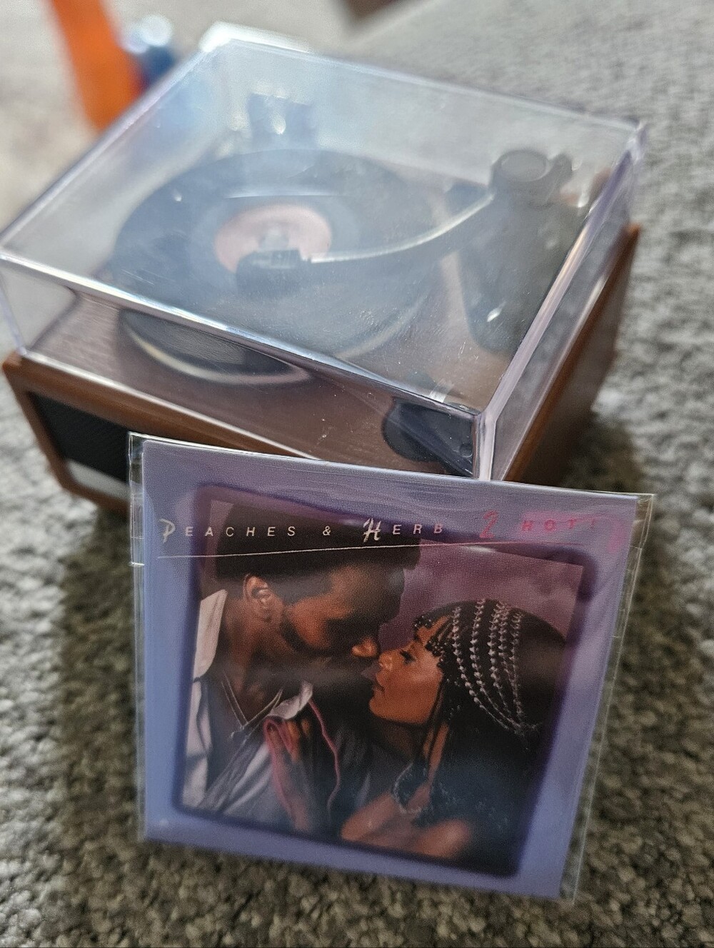 Zuru Mini Brands Vinyl Peaches And Herb Record Nwt
